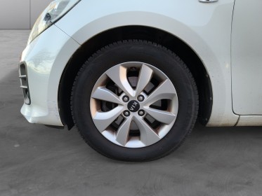 Kia rio 1.1 crdi 75 isg série limitée urban chic occasion simplicicar les sables-d'olonne simplicicar simplicibike france