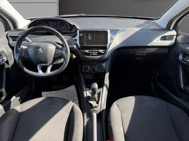 Peugeot 208 1.2 puretech 82ch bvm5 style radar de recul régulateur de vitesse distribution ok garantie 12 mois occasion...