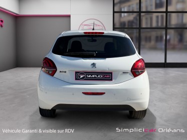 Peugeot 208 1.2 puretech 82ch bvm5 style radar de recul régulateur de vitesse distribution ok garantie 12 mois occasion...