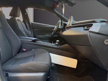 Toyota c-hr hybride my23 1.8l dynamic occasion cannes (06) simplicicar simplicibike france