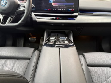 B.m.w. serie 5 touring g61 530e twinpower turbo xdrive 299 ch bva8 m sport pro attelage harman kardon roue hiver pack......