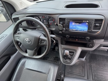Toyota proace fourgon rc19 medium 1.5l 120 d-4d bvm6 business occasion simplicicar lille  simplicicar simplicibike france