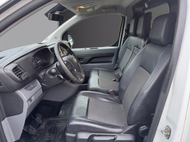 Toyota proace fourgon rc19 medium 1.5l 120 d-4d bvm6 business occasion simplicicar lille  simplicicar simplicibike france