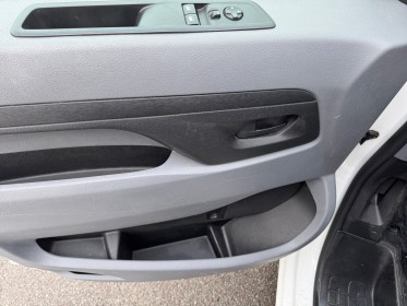Toyota proace fourgon rc19 medium 1.5l 120 d-4d bvm6 business occasion simplicicar lille  simplicicar simplicibike france