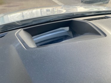 Ds ds 4 bluehdi 130 eat8 cross rivoli toit ouvrant affichage tête haute carplay garantie 12 mois occasion barberey...