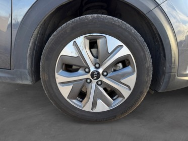 Kia e-niro electrique 204 ch e-premium toit ouvrant caméra carplay garantie 12 mois occasion simplicicar lunel simplicicar...