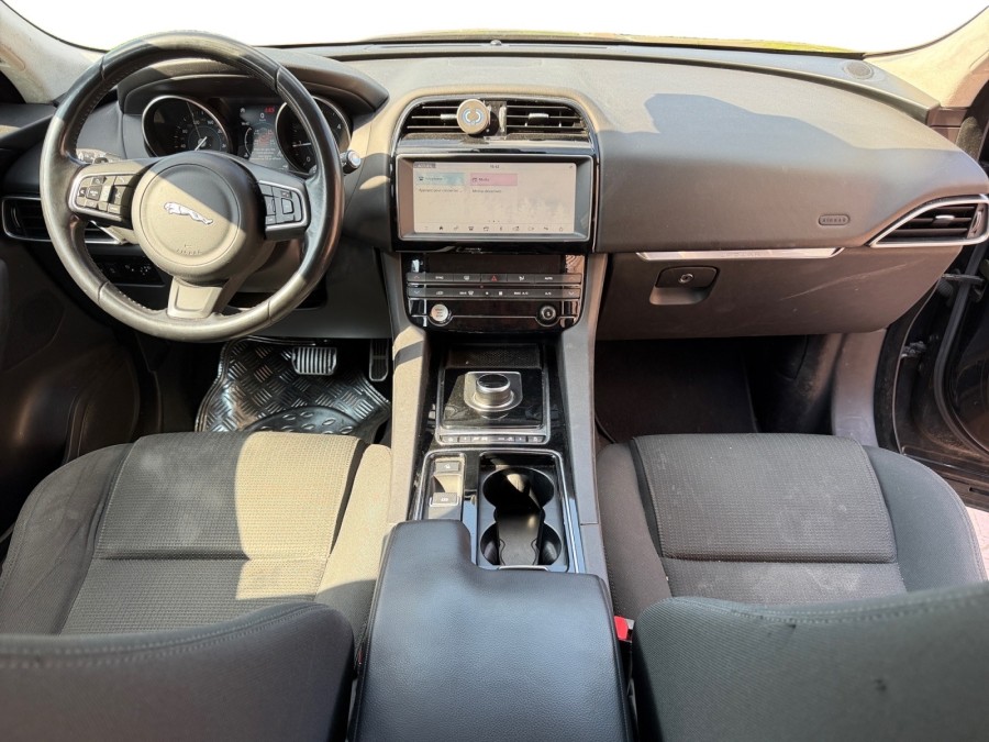 JAGUAR d'occasion F-PACE 2.0D 180 PRESTIGE AWD BA de 2018 Saint