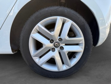 Renault clio v blue dci 85 business caméra de recul apple carplay - garantie 12 mois occasion simplicicar toulouse sud...