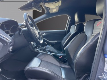 Ford focus 2.0 tdci 185 st gps caméra roues hiver ete moteur neuf 20 000 kms garantie 12 mois occasion simplicicar genevois...