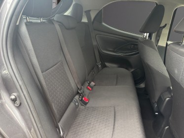 Toyota yaris hybride my22 116h design carplay caméra de recul garantie 12 mois occasion montreuil (porte de vincennes)(75)...