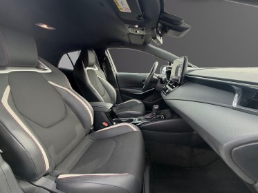 Toyota corolla hybride nouvelle 1er main gr sport 140ch suivit toyota occasion avignon (84) simplicicar simplicibike france