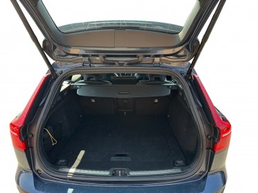 Volvo v60 touring r- design b3 163 ch boite auto - faible km - 2 eme mains - occasion simplicicar compiegne simplicicar...