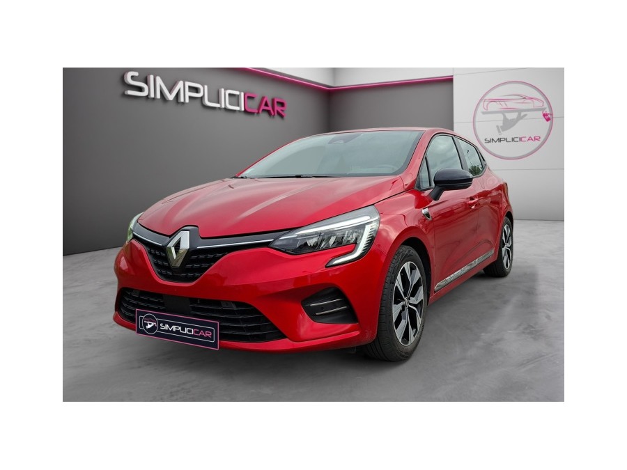 RENAULT d'occasion CLIO 1.6 E-TECH 145 EQUILIBRE de 2022 Champigny