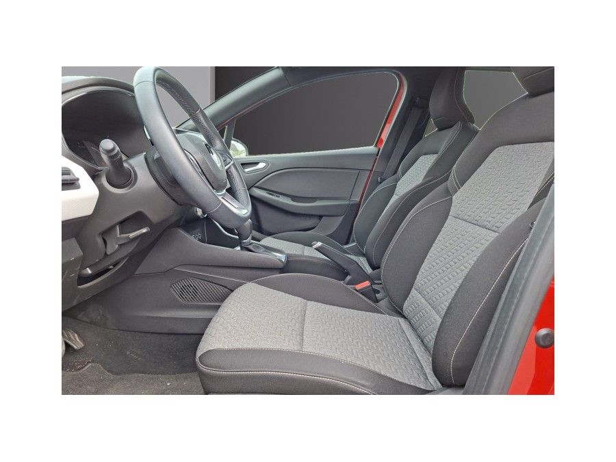 RENAULT d'occasion CLIO 1.6 E-TECH 145 EQUILIBRE de 2022 Champigny