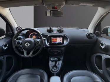 Smart fortwo coupe 1.0 71 ch ba6 prime - pack sport - caméra de recul - sièges chauffants en cuir - toit panoramique...