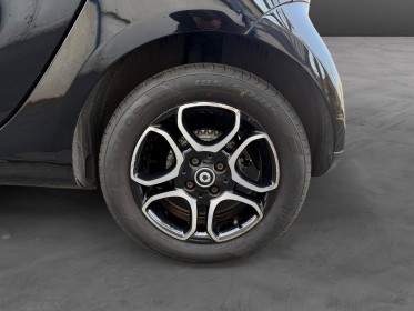 Smart fortwo coupe 1.0 71 ch ba6 prime - pack sport - caméra de recul - sièges chauffants en cuir - toit panoramique...