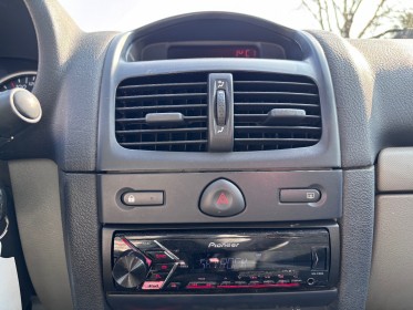 Renault clio 1.4i 16v expression proactive a - boite automatique - toit panoramique occasion simplicicar lagny  simplicicar...