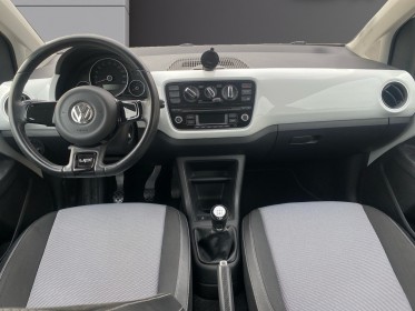 Volkswagen up up 1.0 75 white up! / courroie de distribution neuve / garantie 12 mois occasion simplicicar toulon ouest...