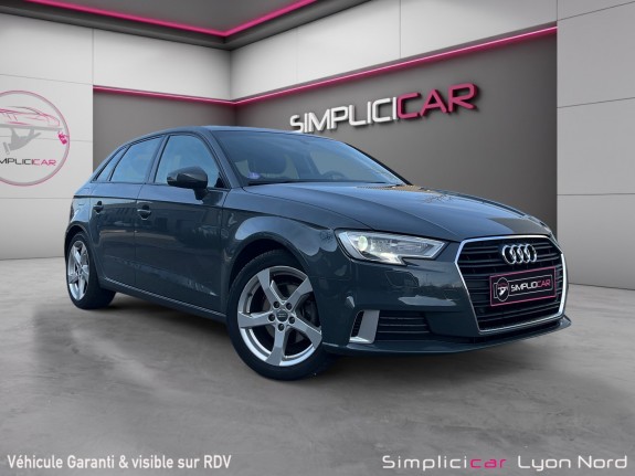 Audi a3 sportback 35 tfsi cod 150 sport  faible kms  suivi complet  garantie 12 mois occasion simplicicar lyon nord...