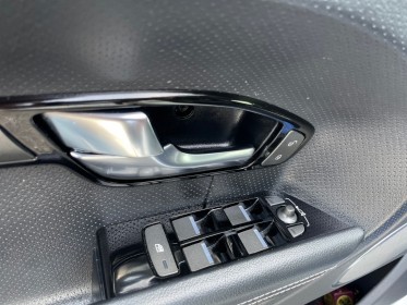 Land rover range rover 2.2 150 ch td4 dynamic bva / garantie 12 mois occasion osny simplicicar simplicibike france