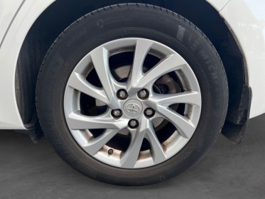 Toyota auris hybride 136h tendance occasion simplicicar toulon ouest simplicicar simplicibike france
