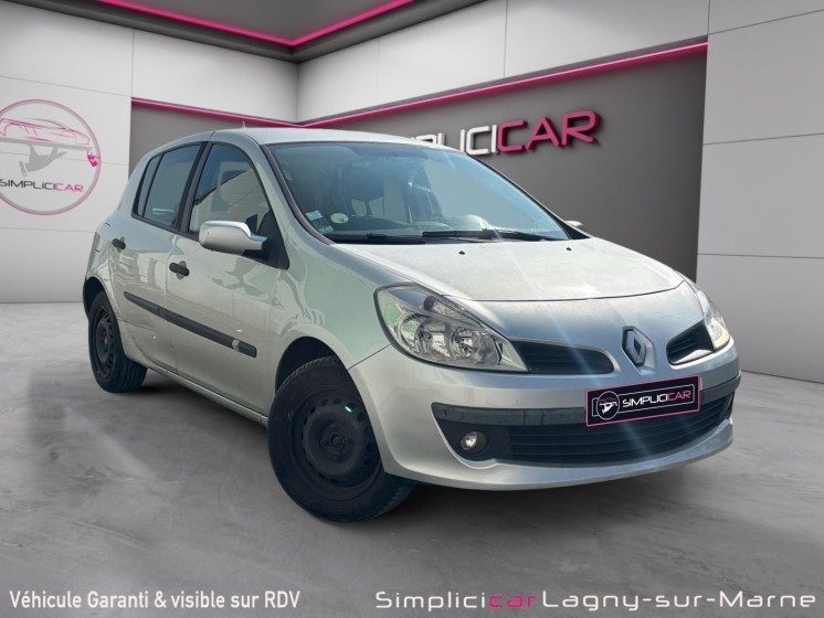 Renault clio iii 1.6 16v 110 confort pack clim dynamique a occasion simplicicar lagny  simplicicar simplicibike france
