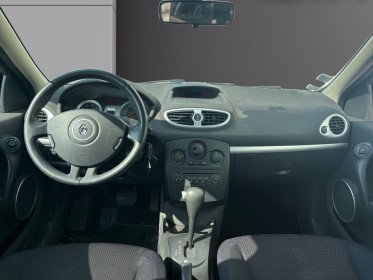 Renault clio iii 1.6 16v 110 confort pack clim dynamique a occasion simplicicar lagny  simplicicar simplicibike france