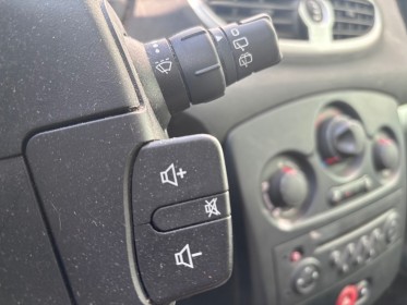 Renault clio iii 1.6 16v 110 confort pack clim dynamique a occasion simplicicar lagny  simplicicar simplicibike france