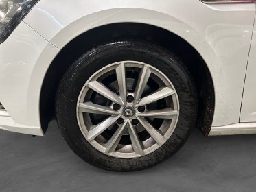 Renault megane iv berline energy intens tce 130 ch  moteur a chaine garantie 12 mois occasion montpellier (34) simplicicar...