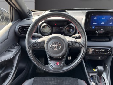 Toyota yaris hybride my22 116h gr sport suivi complet carplay sièges chauffants caméra jbl garantie 12 mois occasion...