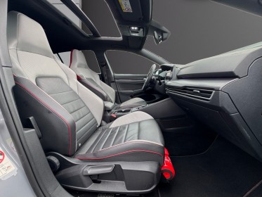 Volkswagen golf viii gti 2.0 tsi dsg7 245 ch / suivis volskwagen / attelage / toit ouvrant / harman kardon occasion osny...