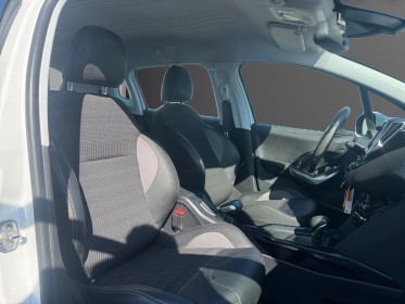 Peugeot 2008 1.2 puretech 110ch ss eat6 allure camera de recul gps climatisation auto garantie 12 mois occasion simplicicar...