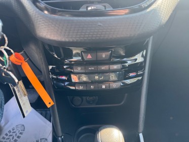 Peugeot 2008 1.2 puretech 110ch ss eat6 allure camera de recul gps climatisation auto garantie 12 mois occasion simplicicar...