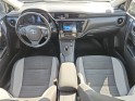 Toyota auris hybride 136h design toit panoramique garantie 12mois occasion osny simplicicar simplicibike france