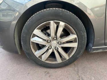 Peugeot 308 1.2 puretech 110ch ss bvm5 bc active distribution neuve garantie 12 mois occasion simplicicar le raincy...