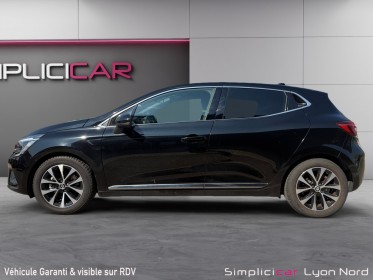 Renault clio v e-tech full hybrid 145 techno  garantie 12 mois   caméra de recul occasion simplicicar lyon nord simplicicar...