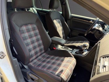 Volkswagen golf gti-220cv-dsg6-1 ere mains-française-entretiens complet constructeur-garantie 12 mois occasion simplicicar...