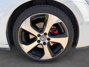 Volkswagen golf gti-220cv-dsg6-1 ere mains-française-entretiens complet constructeur-garantie 12 mois occasion simplicicar...