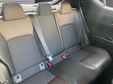 Toyota c-hr hybride 122h distinctive occasion simplicicar lagny  simplicicar simplicibike france