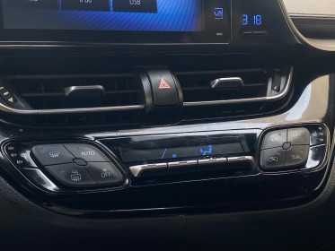 Toyota c-hr hybride 122h distinctive occasion simplicicar lagny  simplicicar simplicibike france