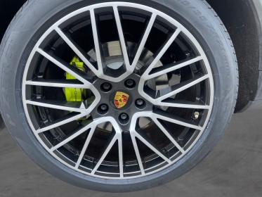 Porsche cayenne e-hybrid 3.0 v6 462 ch tiptronic bva s  vitres acoustiques , sièges ventilé,audio bose, volant chauffant......