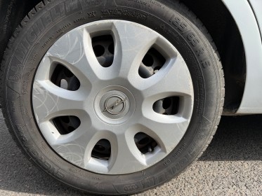 Opel corsa 1.2 - 85 ch twinport essentia occasion simplicicar vaucresson simplicicar simplicibike france