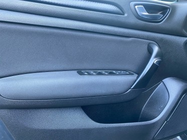 Renault megane iv estate tce 140 fap limited  garantie 12 mois occasion simplicicar toulon ouest simplicicar simplicibike...