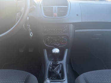 Peugeot 206 1.4e 75ch trendy garantie 12 mois occasion montpellier (34) simplicicar simplicibike france