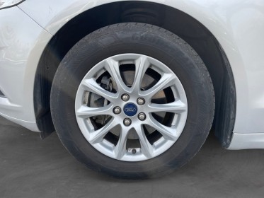 Ford mondeo hybrid 2.0 187 ch titanium business bva6 / sièges chauffants / garantie 12 mois occasion osny simplicicar...