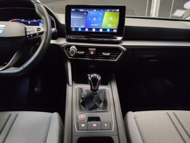 Seat leon 1.0 tsi 110 bvm6 style business car play caméra radars av/ar occasion simplicicar saint-jean simplicicar...