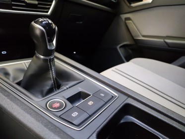 Seat leon 1.0 tsi 110 bvm6 style business car play caméra radars av/ar occasion simplicicar saint-jean simplicicar...