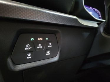 Seat leon 1.0 tsi 110 bvm6 style business car play caméra radars av/ar occasion simplicicar saint-jean simplicicar...