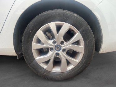 Renault megane iv estate e-tech plug-in hybride 160 - 21n business garantie 12 mois occasion simplicicar le raincy...