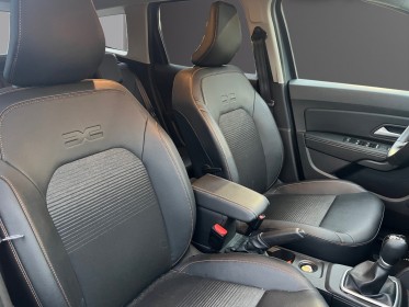 Dacia duster 1.3 tce 150 4x2 edc sl mat edition 1ère main carplay caméra angles mort keyless garantie 12 mois occasion...